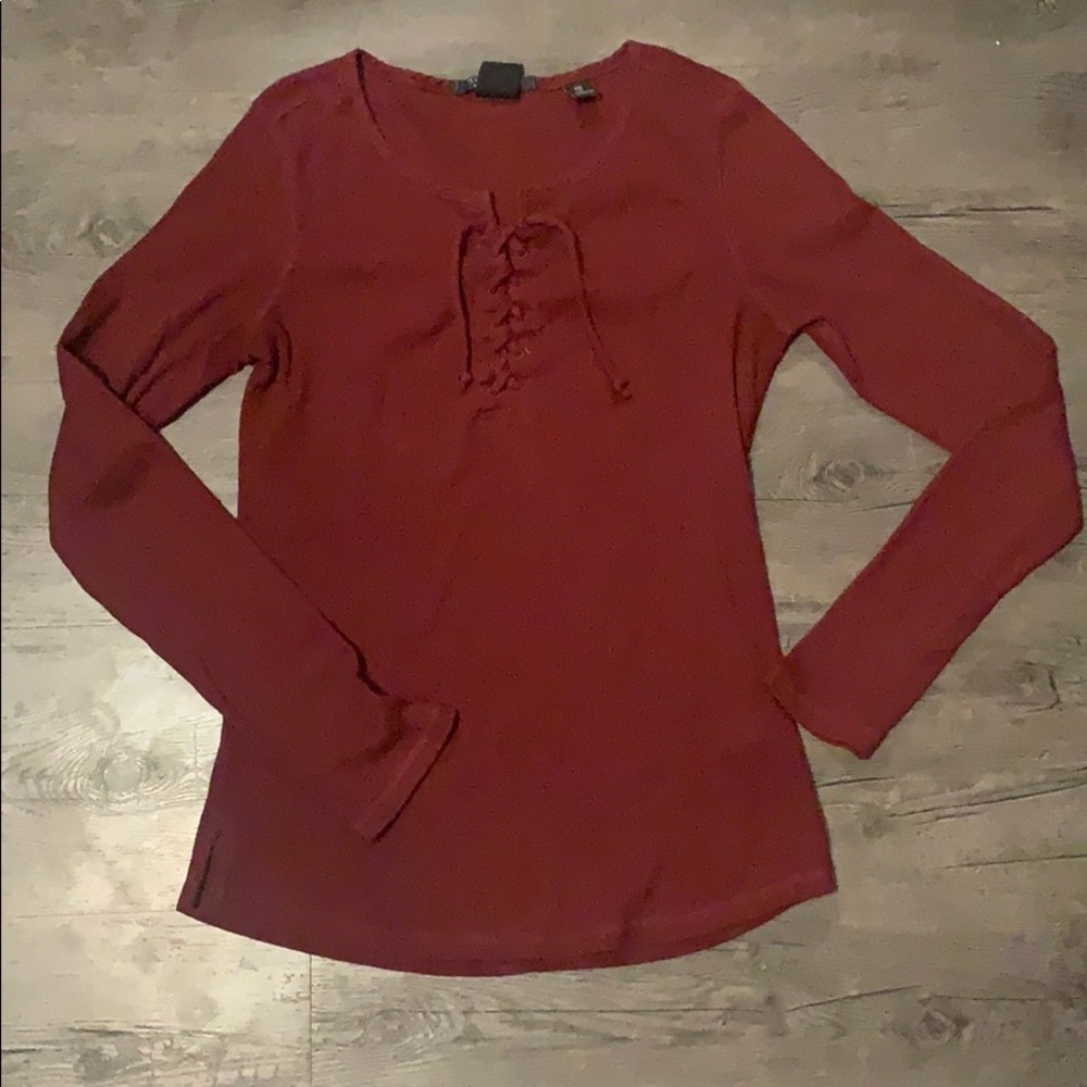 ✨BOGO $8✨ Lace up long sleeve ribbed top